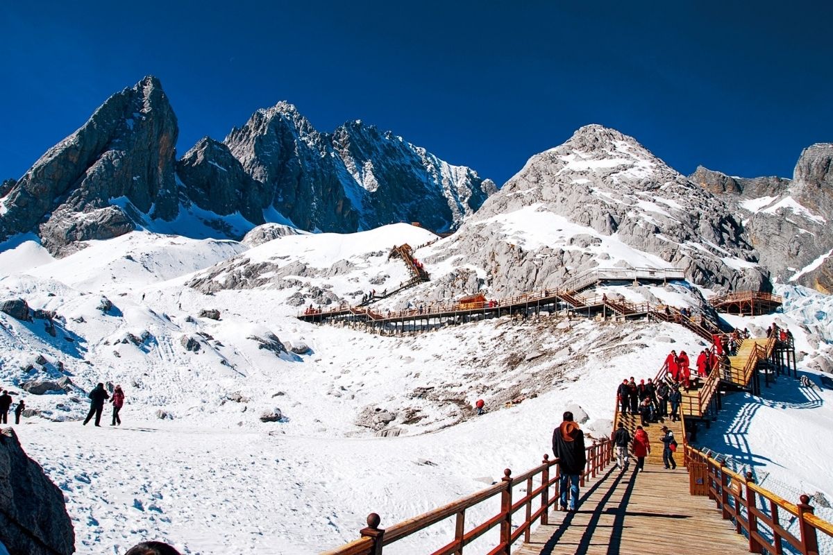 núi tuyết Ngọc Long